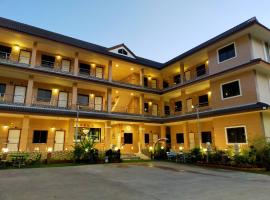 โรงแรมพูนสุข PhunSuk Hotel，位于Ban Phae的酒店