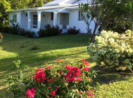 Romantic Cottage，位于Sauteurs的酒店
