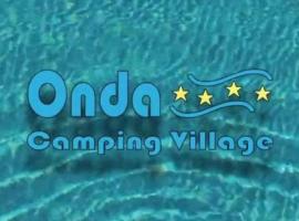 Onda Camping Village，位于阿尔代亚的露营地