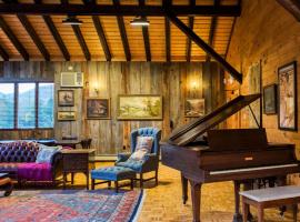Copperhood Retreat & Spa，位于Shandaken的酒店