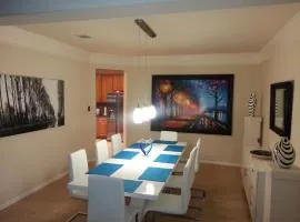 Large Modern Residence with private guest, family room & business office