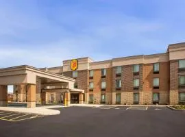 Super 8 by Wyndham St. Louis North