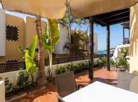 Cute next to beach & pool- P27 By CanariasGetaway，位于阿吉拉海滩的酒店