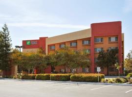 Holiday Inn Express Hotel Union City San Jose, an IHG Hotel，位于联合市海沃德行政机场 - HWD附近的酒店