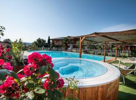 Agriturismo Borgo Campetroso，位于苏韦雷托的酒店