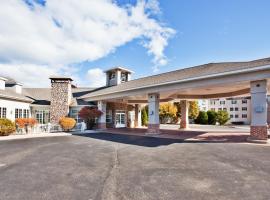 Holiday Inn Express St Ignace-Lake Central, an IHG Hotel，位于圣伊尼亚斯的无障碍酒店