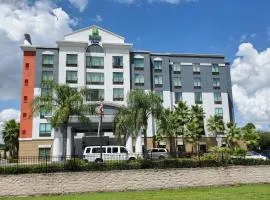 Holiday Inn Express-International Drive, an IHG Hotel