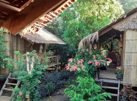 Tribal Village Homestay & Trekking，位于邦隆叶雅洛姆湖附近的酒店