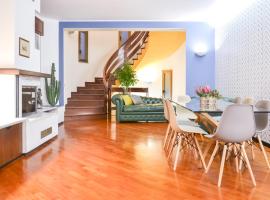 FlatMILAN，位于纳维廖河畔切尔努斯科的酒店