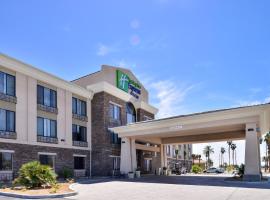 Holiday Inn Express & Suites Indio - Coachella Valley, an IHG Hotel，位于印地欧百慕大沙丘机场 - UDD附近的酒店