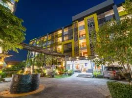 SB Living Place Hotel Phuket Town