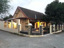 Ma Maison Guest House，位于日惹的度假屋