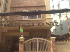 Phung Long Hotel，位于胡志明市新山一国际机场 - SGN附近的酒店