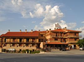 兰加酒店，位于Cerezo de Abajo的酒店