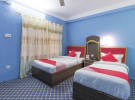 Hotel Forest View，位于Heṭauḍā的酒店