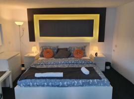 Artemus Hotel，位于杰拉什的酒店