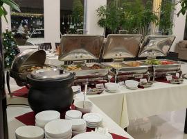 Apple Hotel Three - near PNH airport