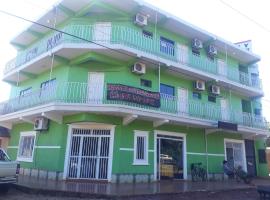 HOTEL LOS MELLIZOS，位于Hernandarias的酒店