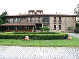 德尔培尼亚阿尔巴乡村酒店，位于Arroyomolinos de la Vera的酒店