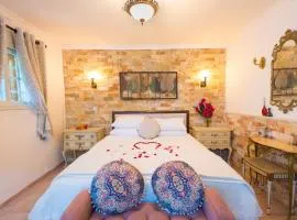 farmer’s suite room