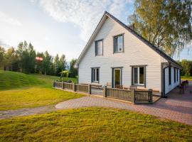 Truuta puhkemaja with Padel Court，位于Truuta的酒店