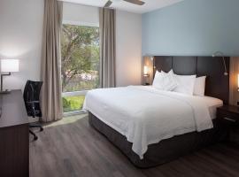 Star Suites - An Extended Stay Hotel，位于Vero Beach Municipal Airport - VRB附近的酒店