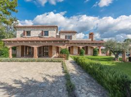 Luxury Unique Stone Villa Rustica in Istria，位于Barat的酒店