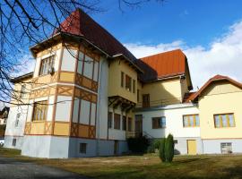 Apartmany PAVILON D - Budget, Classic, Family - Novy Smokovec - High Tatras，位于诺维斯莫克维克的度假短租房