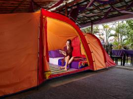 Hiker's Camp at Toya Devasya，位于金塔马尼的豪华帐篷
