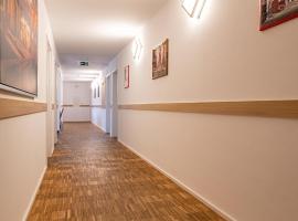 Pension zum Bergmann，位于Böhlen的酒店