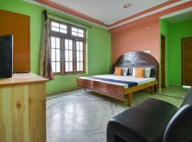 SPOT ON 64232 Hotel Snow View，位于Rājgarh的酒店