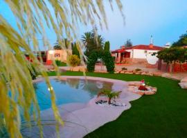 CASA RURAL LAS PALMERAS，位于Tobarra的酒店