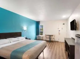 Motel 6-Lexington, KY - Airport