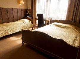 Vahe Guest House，位于珀尔察马的酒店