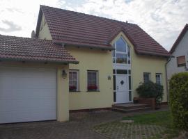 Ferienhaus Bogsi，位于Müllrose的酒店