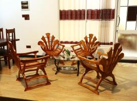 Dearly Holiday Home And Safari，位于蒂瑟默哈拉默汉班托塔国际机场 - HRI附近的酒店