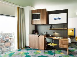 哈瑟尔特雷迪森公园酒店，位于哈瑟尔特的酒店