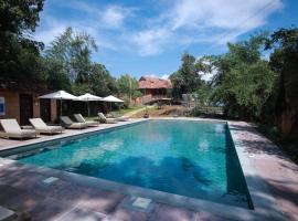 AMARA AYURVEDA RETREAT- Overlooking Evergreen Western Ghats an ecologically sustainable living space in Kovalam，位于可瓦兰科瓦兰帕马纳巴普兰宫附近的酒店