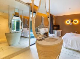 Rachabhura Hotel，位于拉差汶里的带泳池的酒店