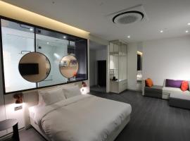 Orchid Hotel，位于原州市的酒店