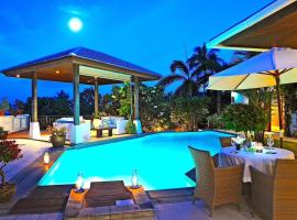 Samui Blu, villa with private pool，位于曾蒙海滩的酒店