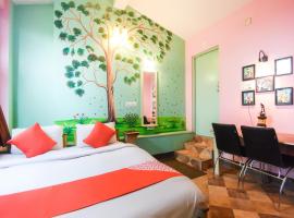 OYO 60715 Iris Resort，位于Phalta的酒店