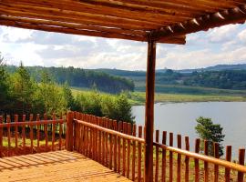 Stanford Lake lodge，位于哈内茨堡的酒店