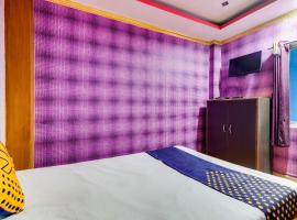 SPOT ON 63882 Renuka Palace，位于Mirzāpur的酒店