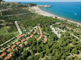 Villaggio Turistico Grotta dell'Acqua，位于佩斯基奇的酒店