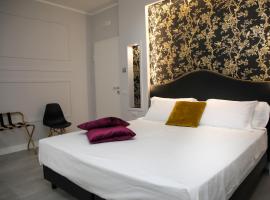 Principessa Isabella Luxury Rooms，位于萨莱诺的酒店