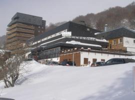 格尔果瓦酒店，位于苏佩贝斯的酒店