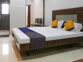SPOT ON 66122 Hotel Suyog，位于Sangli的酒店