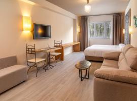 Apartamentos Sevilla Este by QHotels，位于塞维利亚的酒店