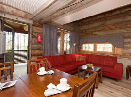 Holiday Club Ylläs Apartments and Cottages，位于阿卡斯洛姆波罗的酒店